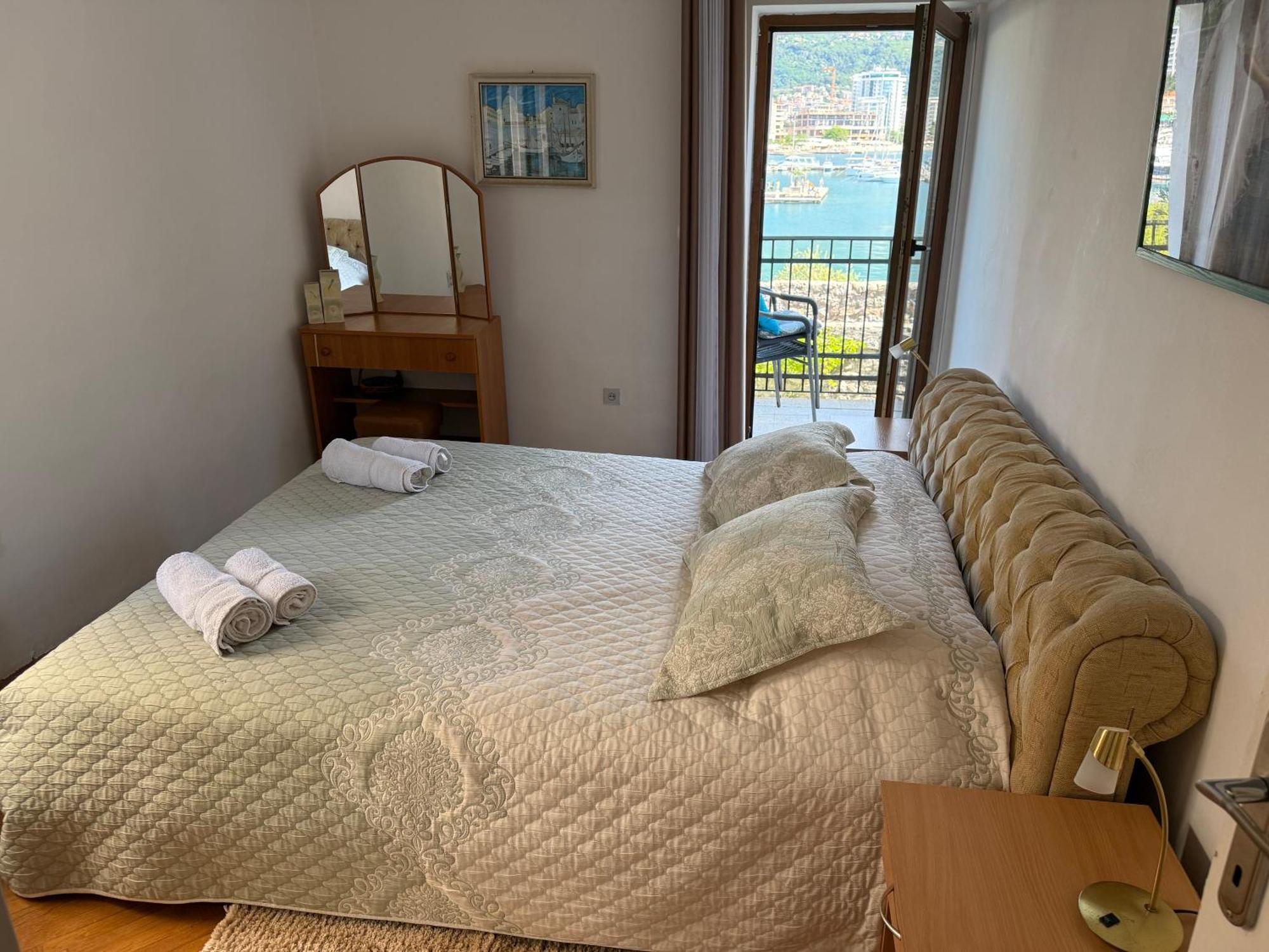 בודווה Apartments Aleksic Old Town מראה חיצוני תמונה