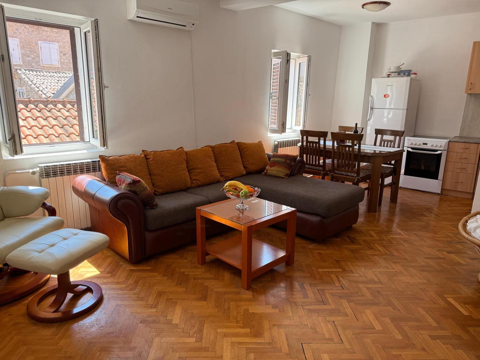 בודווה Apartments Aleksic Old Town מראה חיצוני תמונה