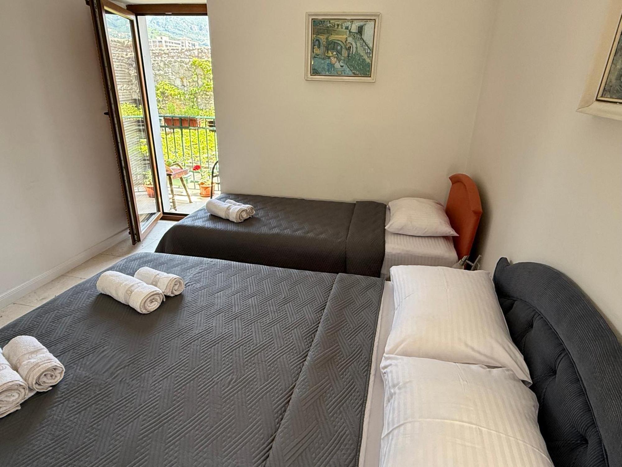 בודווה Apartments Aleksic Old Town מראה חיצוני תמונה